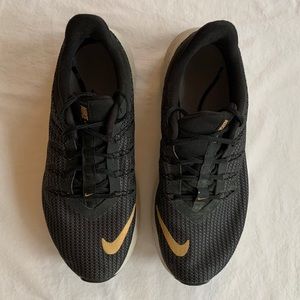 LOWEST - DELETING Black and Gold Nike’s